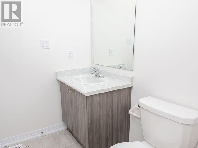 Building Photo - 420 Newman Dr