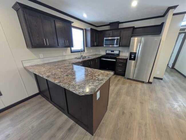 Building Photo - 16213 Normandy St