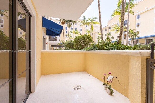 Foto del edificio - 8395 SW 73rd Ave