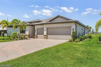 Building Photo - 18324 Ridgeline Dr
