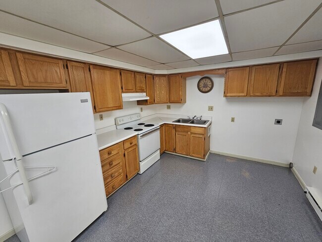 Building Photo - 216 Pleasantview Dr