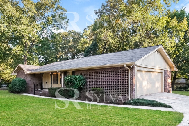 Building Photo - Coming HOME never felt so good!