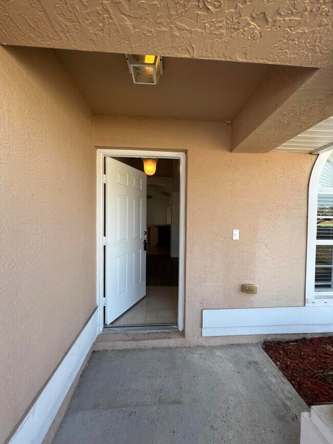 Building Photo - 4251 SW Astro Ct