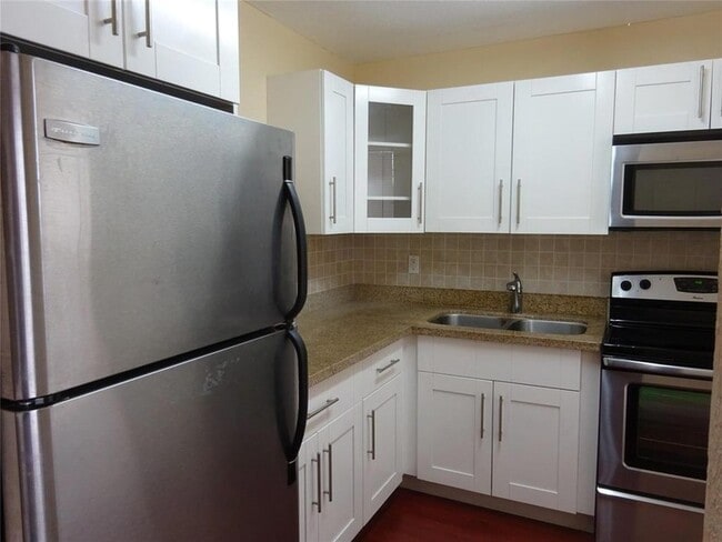 Photo - 6050 NW 64th Ave Apartment