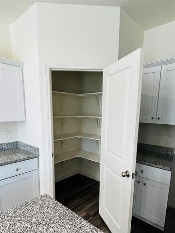 Foto del edificio - 743 Camden Dr