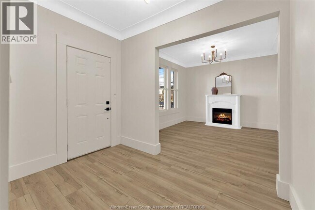 Photo du bâtiment - 785 HALL