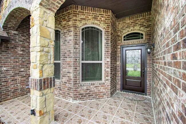 Building Photo - 113 Germantown Cir