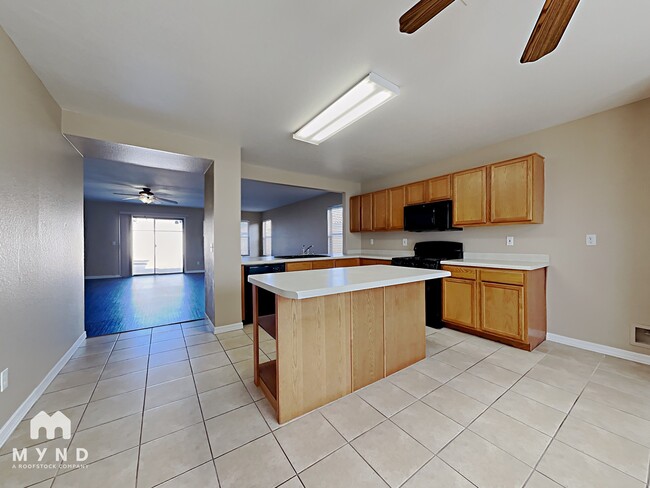 Foto del edificio - 8128 W Mission Ln