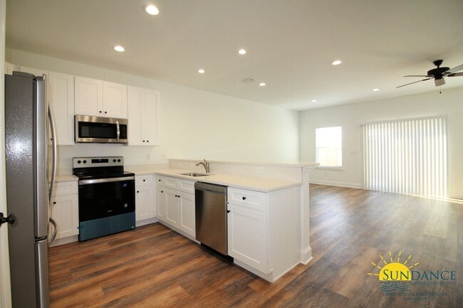 Building Photo - Incredible Location - Downtown Fort Walton Beach!