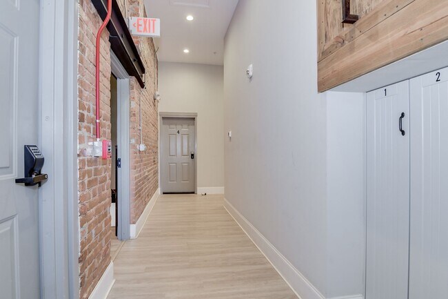 Foto del edificio - 2 Bedroom 1 Bath Apartment in Harlem