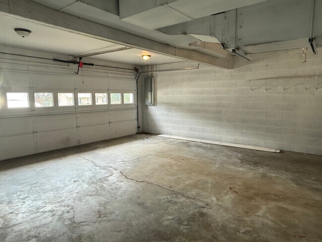 Foto del edificio - 129 Meadowlark Drive