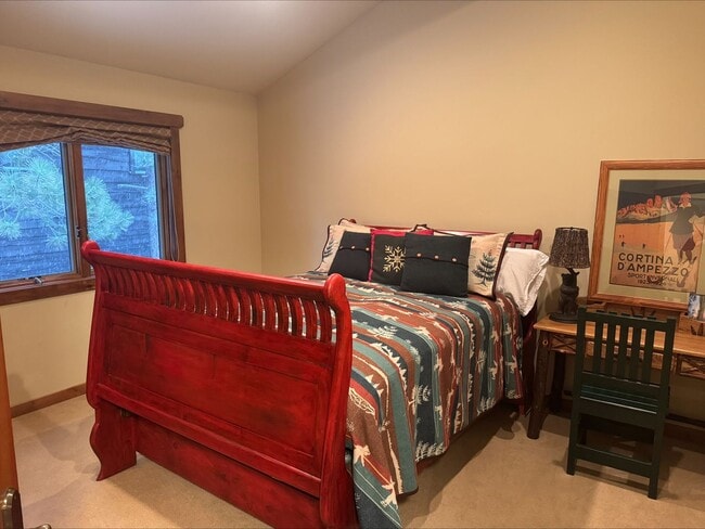 Building Photo - Private & Fully Furnished 1-Bedroom ADU with Garage Parking!