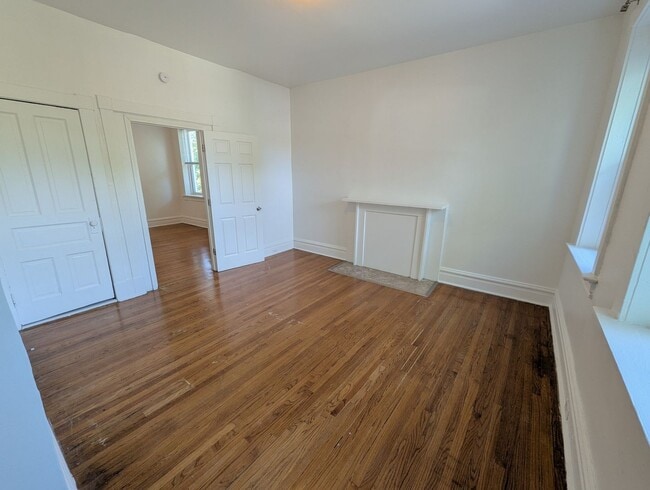 Building Photo - 3020 Texas Ave