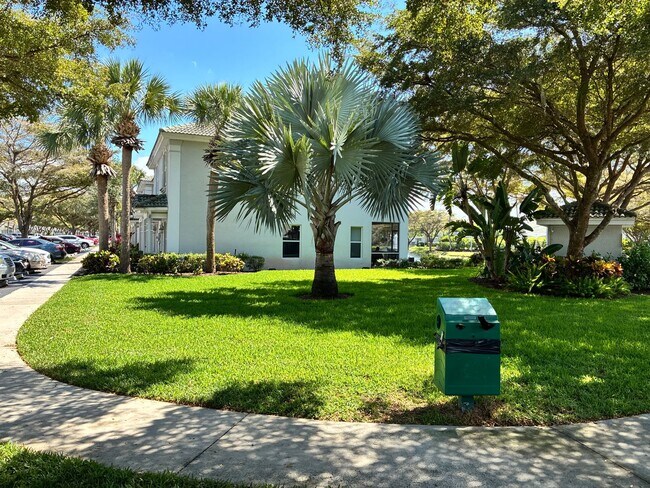 Building Photo - 8050 Pacific Beach Dr