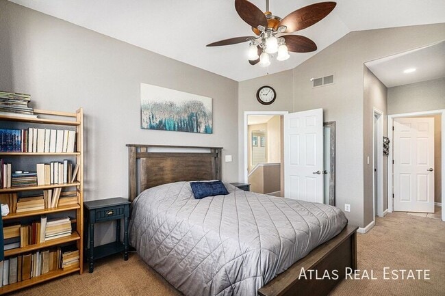 Building Photo - 23235 York Ave