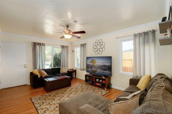 Building Photo - 3 bedroom in San Diego CA 92115