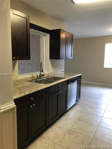 Foto del edificio - 4214 Johnson St