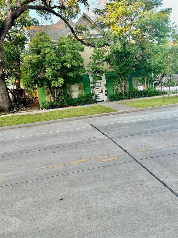 Primary Photo - 609 Tuam St
