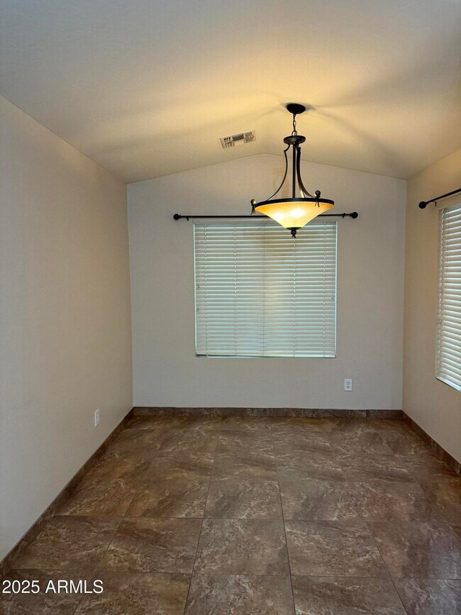 Building Photo - 11761 W Dos Rios Dr