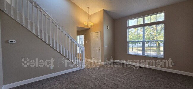 Building Photo - 5438 Thornbriar Ln