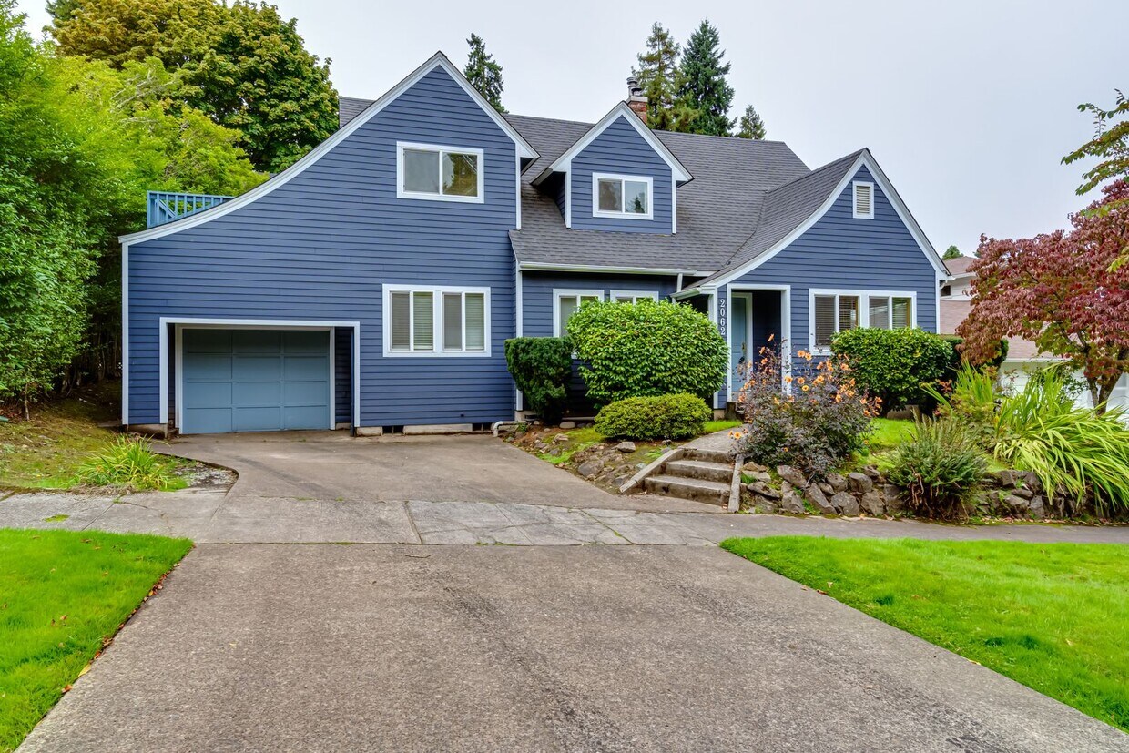 (COL) Charming Campus House~ Washer and D... - (COL) Charming Campus House~  Washer and D...