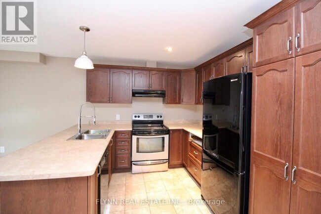 Building Photo - 5727 Kalar Rd