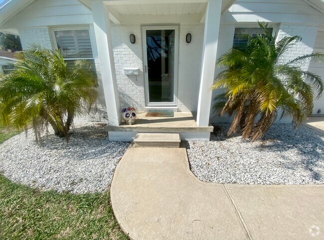 Building Photo - 314 Ribault St