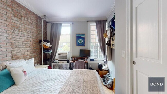 Building Photo - 493 Second Avenue