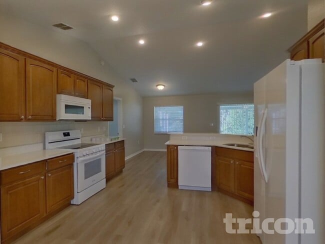 Foto del edificio - 1523 Merrimack Pkwy