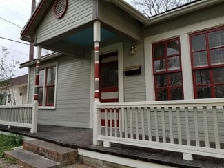 Building Photo - 311 W 5th St