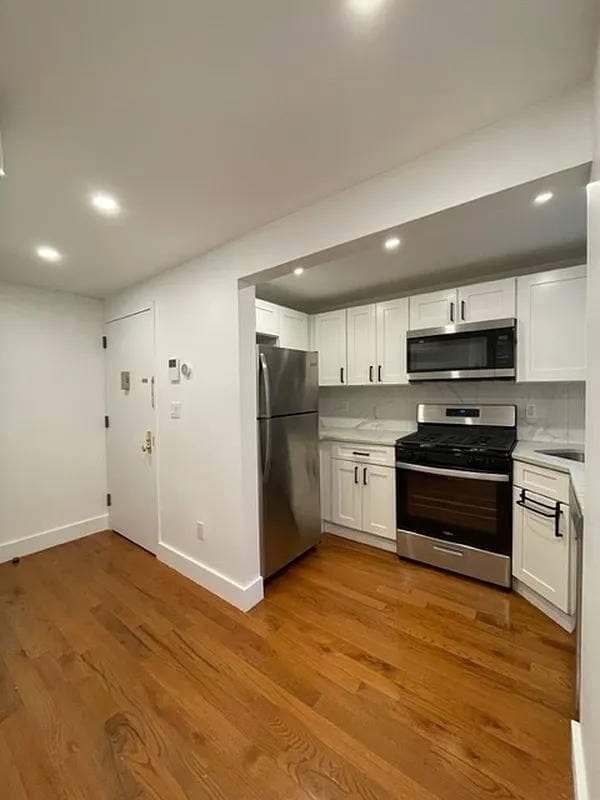 Foto del edificio - 69 6th Ave