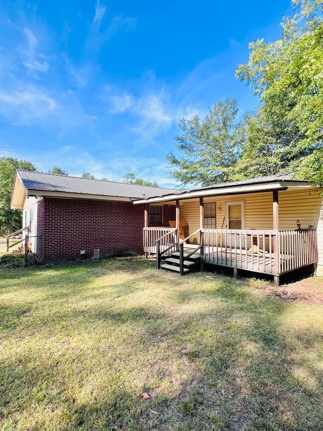 Building Photo - 4 bed, 3 bath home in Opelika!
