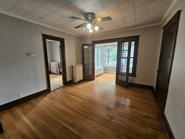 Foto del edificio - 1335 W Minnehaha Ave