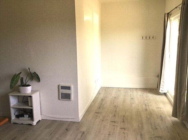 Building Photo - 1117 Bel Marin Keys Blvd