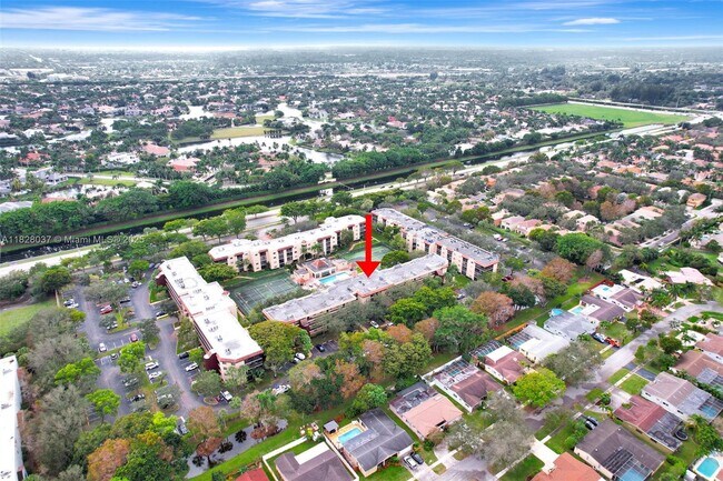 Building Photo - 10501 W Broward Blvd