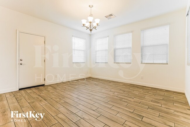 Foto del edificio - 6926 E Butte St