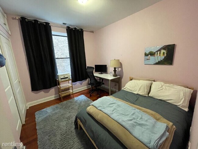 Building Photo - 2 br, 2 bath Condo - 6414 N Hoyne 2E Unit 2E
