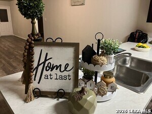 Foto del edificio - 8507 Amistad Cove