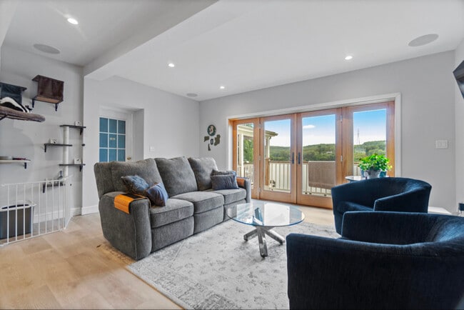 Foto del edificio - 83 Main St