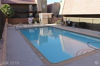 Building Photo - 4401 Alexis Dr
