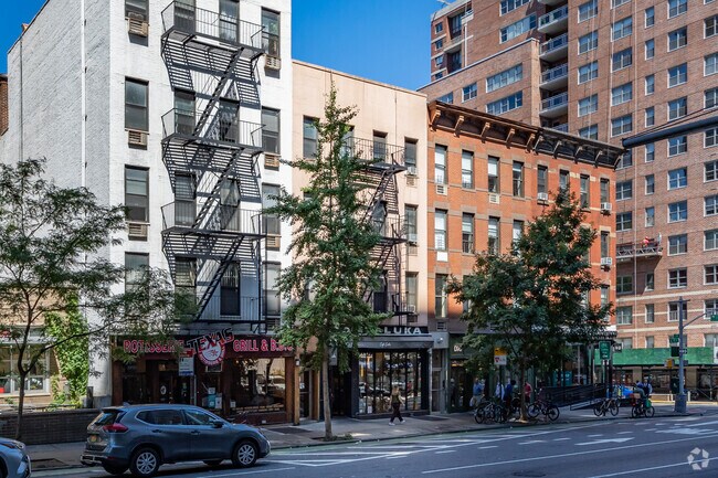 Foto del edificio - 1317 First Ave