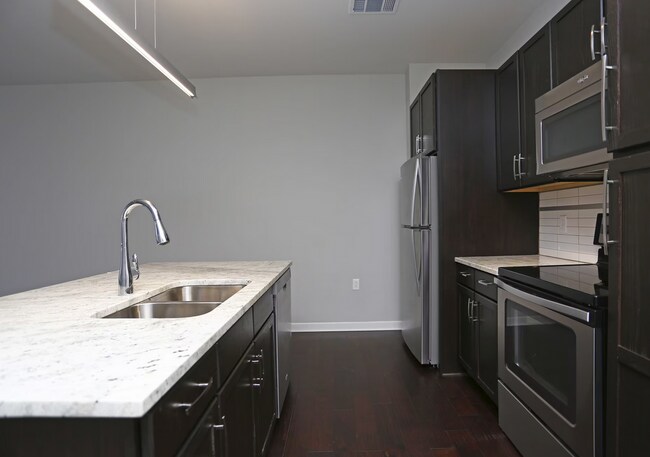 Building Photo - Apartment for Rent