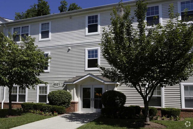 Edificio - Corrigan Square Apartments