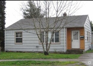 Building Photo - 621 NW Kings Blvd