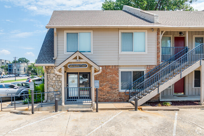 Building Photo - The Village at Brookside