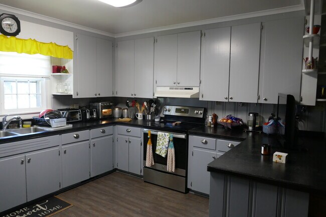 Foto del edificio - 845 Halstead Blvd