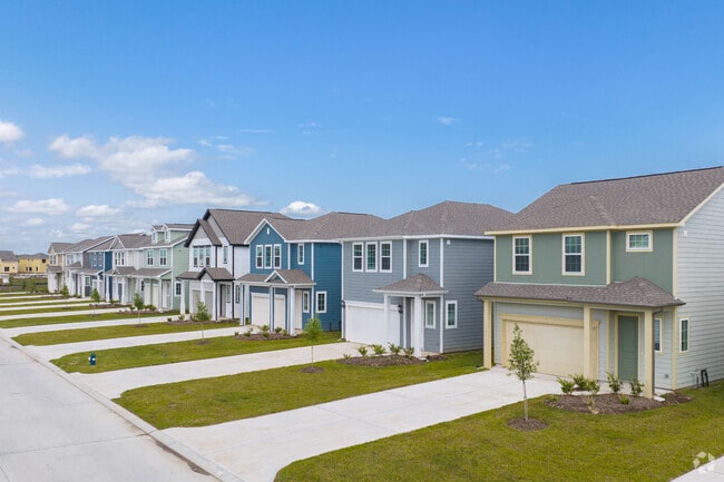 Building Photo - Pradera Oaks