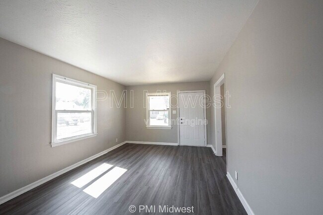 Building Photo - 1937 King Ave