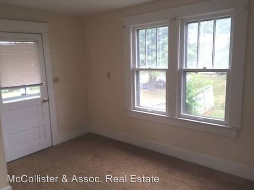 Building Photo - 648 Putnam Ave