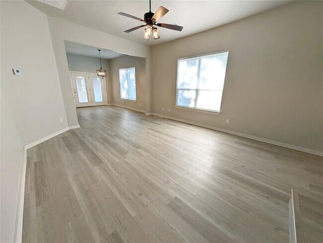 Foto del edificio - 1731 NW 14th St